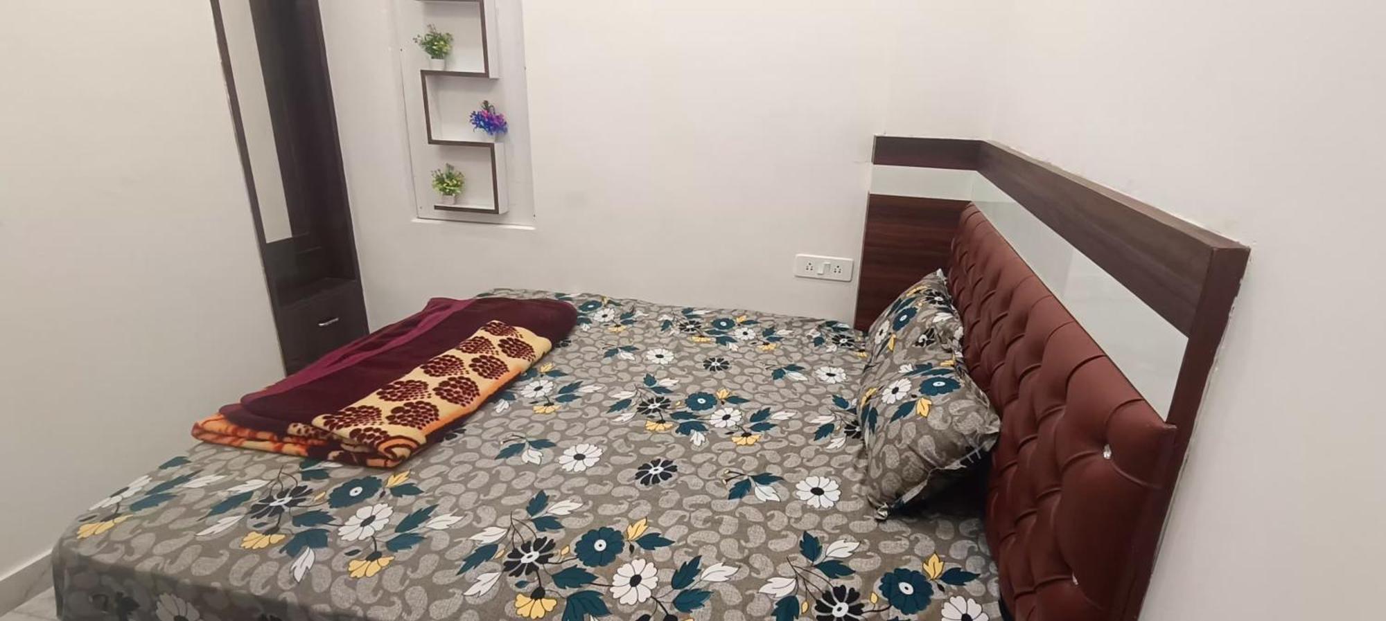Chhata Goenka Home Stay Barsana מראה חיצוני תמונה