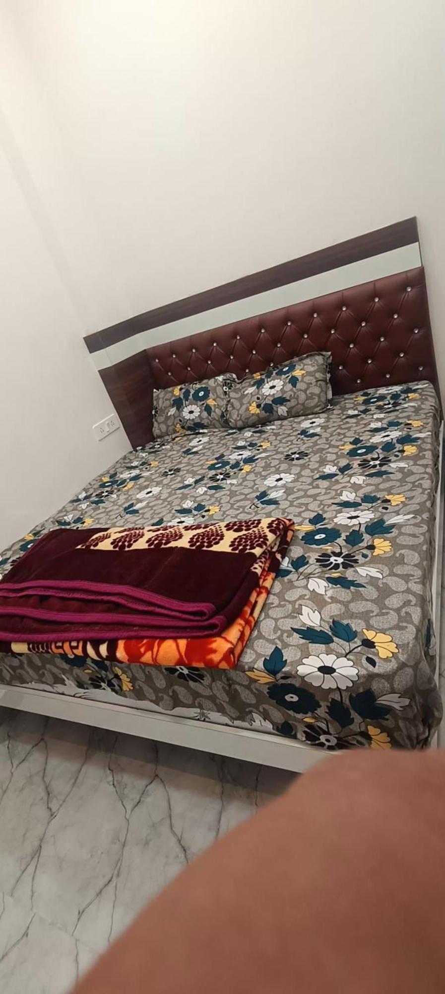 Chhata Goenka Home Stay Barsana מראה חיצוני תמונה